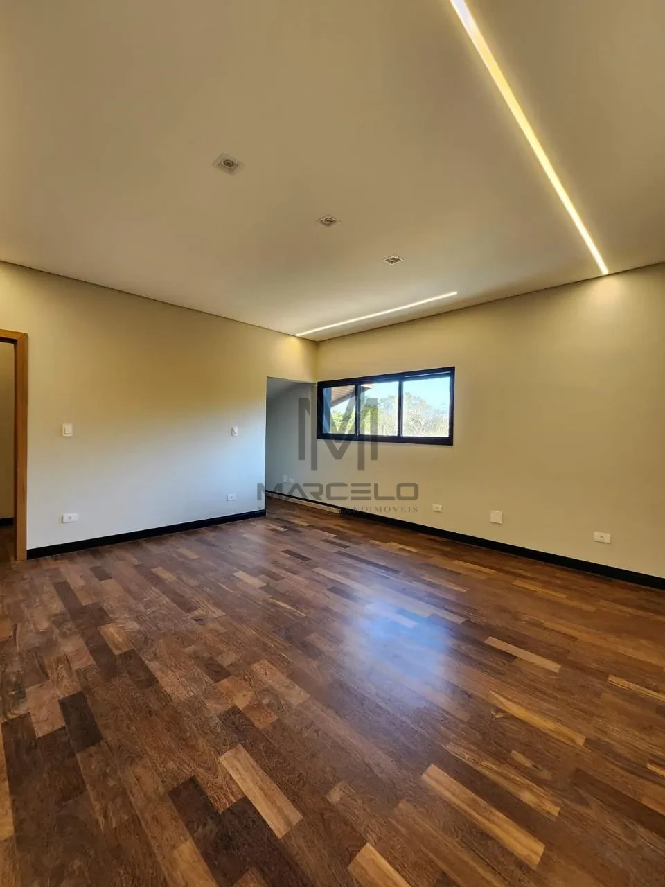 Imagens do imóveis Casa Em Condomínio À Venda Condomínio Royal Park Londrina