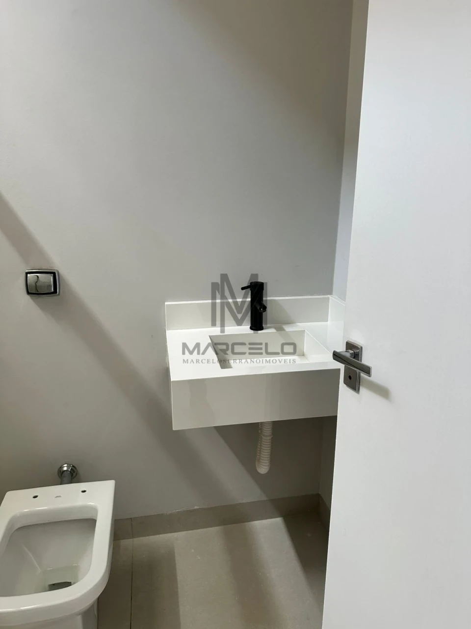 Imagens do imóveis Casa nova à venda