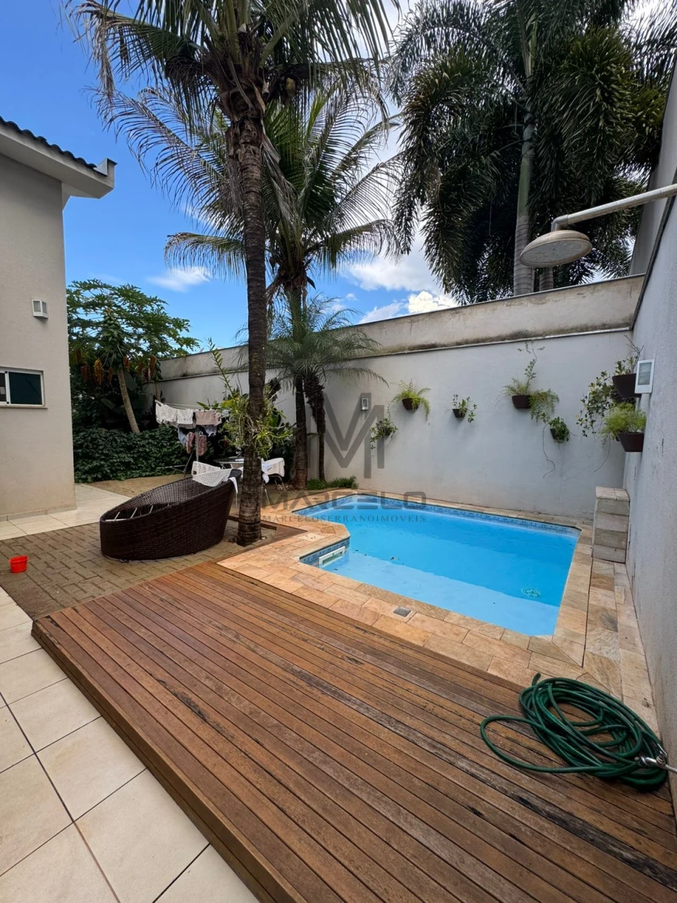 Imagens do imóveis Casa Em Condomínio Para Alugar Condomínio Sun Lake Londrina