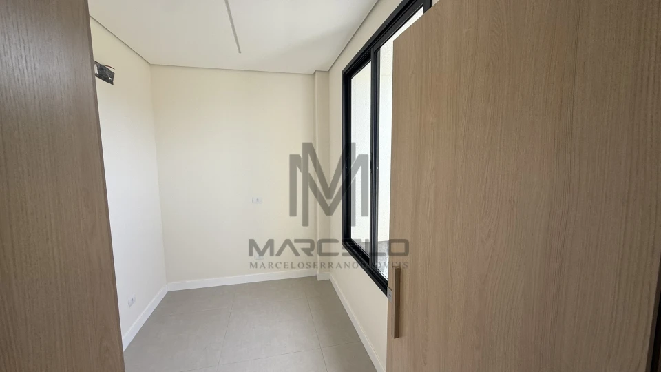 Imagens do imóveis Casa Em Condomínio À Venda Condomínio Parque Taua Araçari Londrina