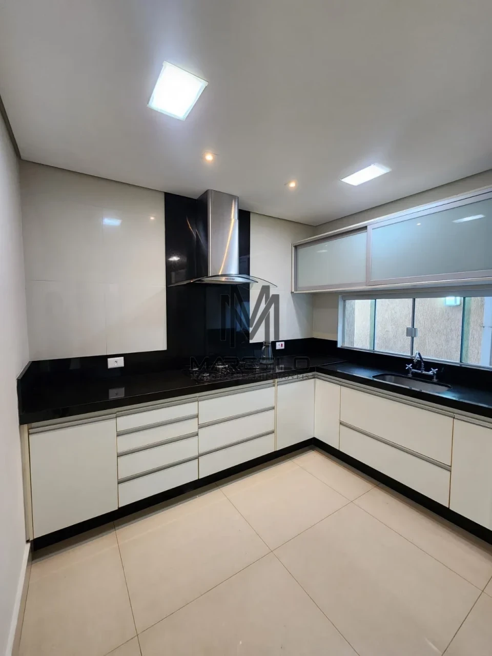 Casa Em Condomínio À Venda E Locação Condomínio Royal Forest Londrina