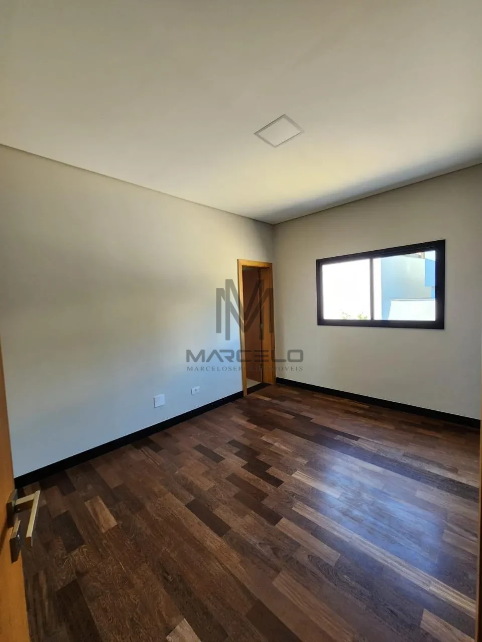 Imagens do imóveis Casa Em Condomínio À Venda Condomínio Royal Park Londrina