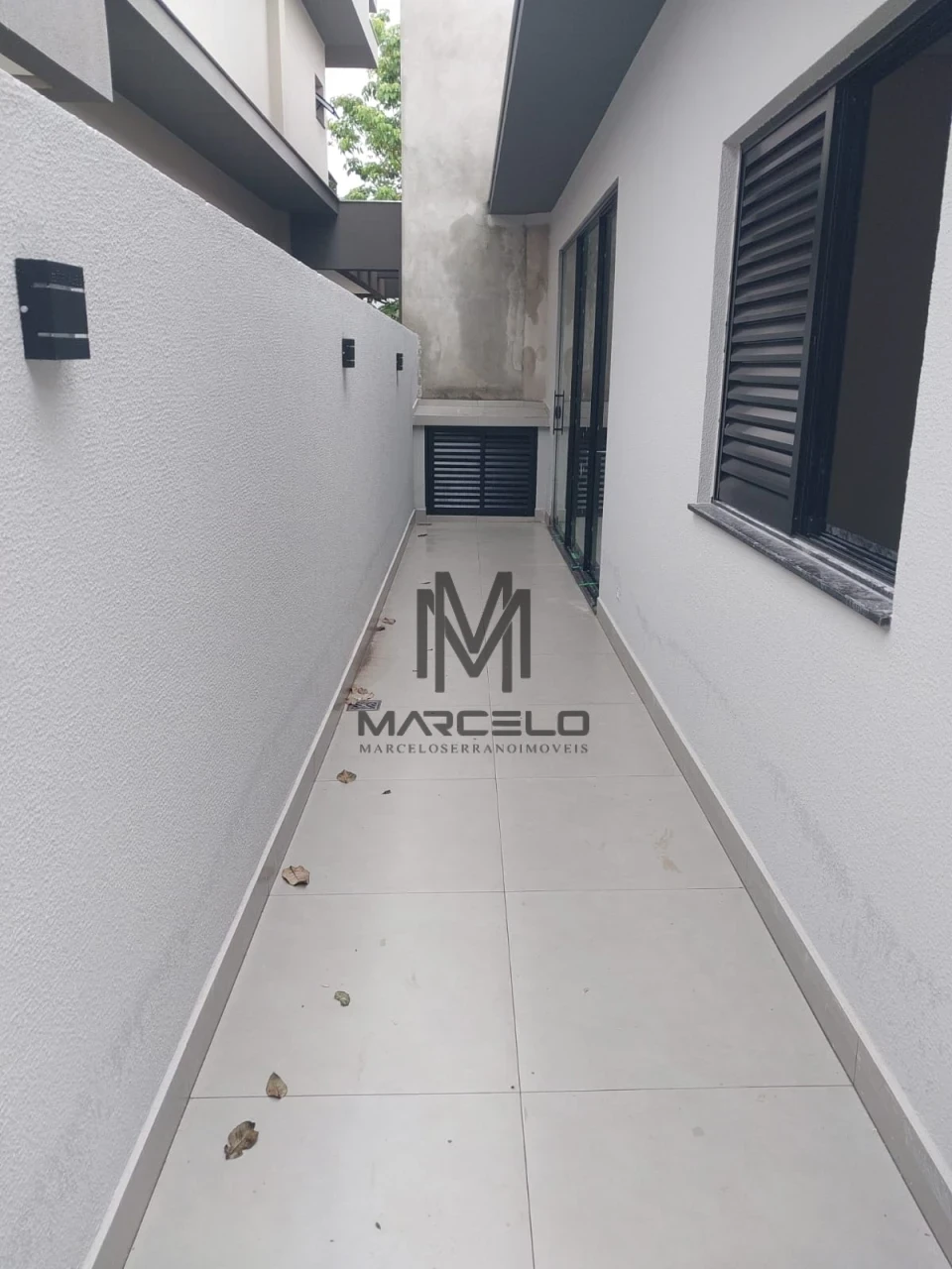 Imagens do imóveis Casa Em Condomínio à Venda Condomínio Parque Tauá Araçari Londrina