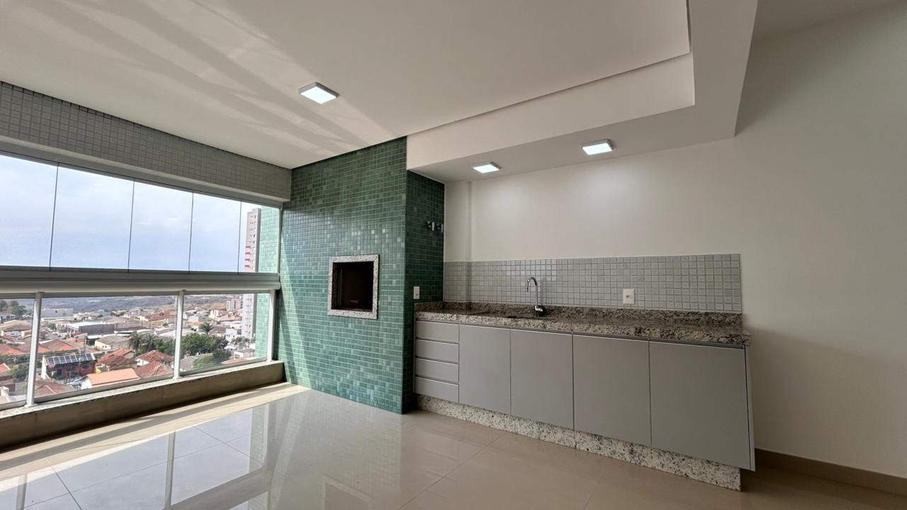 Imagens do imóveis APARTAMENTO LOCAÇÃO  CASA VERSAGE