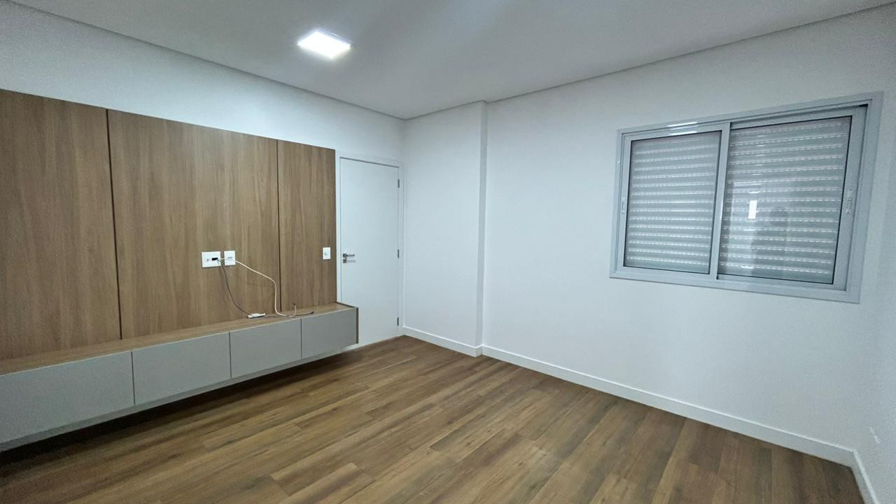 Imagens do imóveis APARTAMENTO LOCAÇÃO  CASA VERSAGE