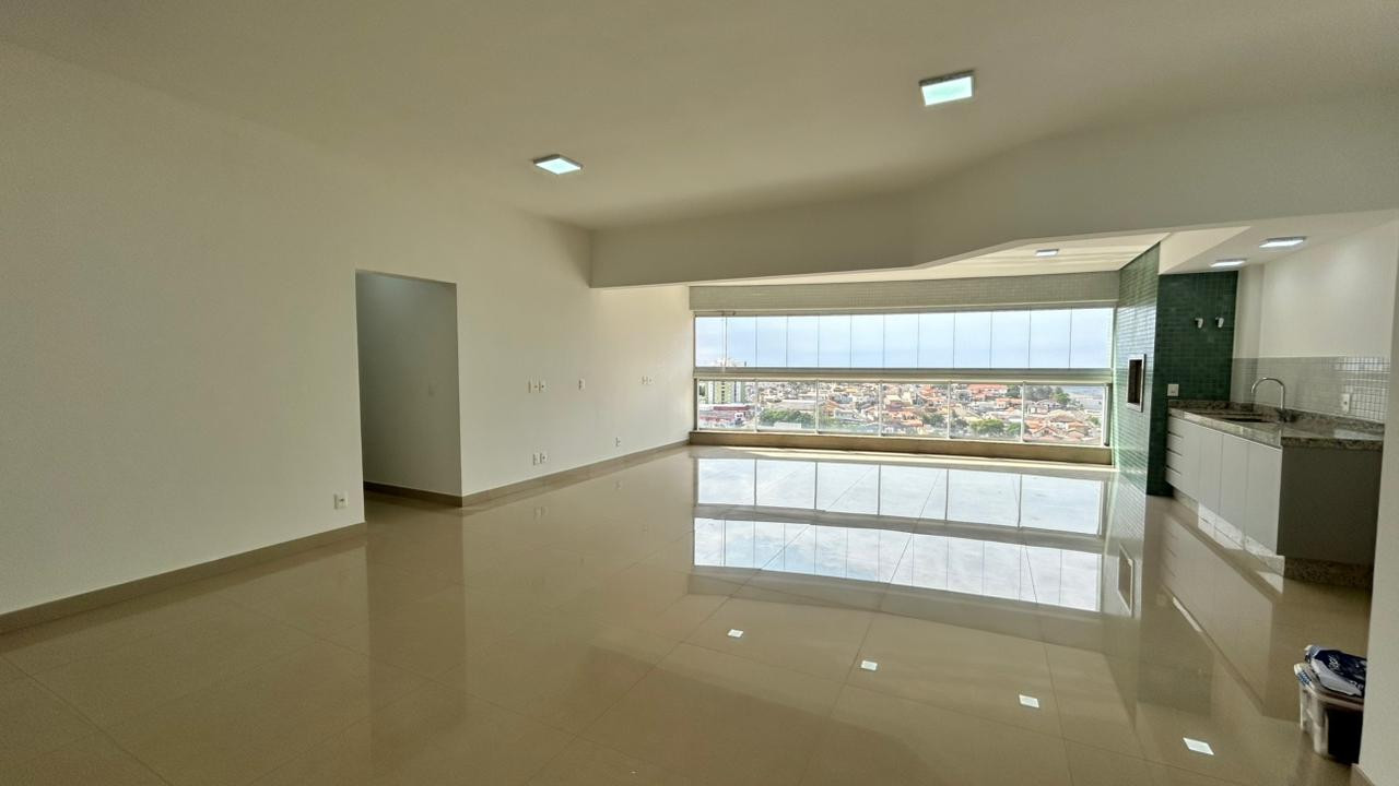 Imagens do imóveis APARTAMENTO LOCAÇÃO  CASA VERSAGE