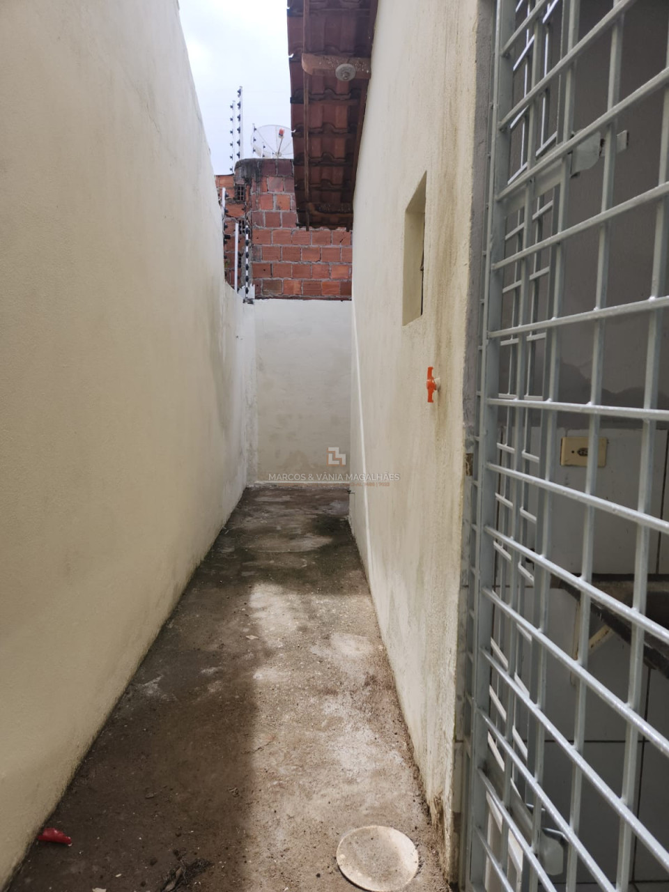 Imagens do imóveis Casa com 3/4 sendo um suite, garagem, sala, cozinha, área de serviço