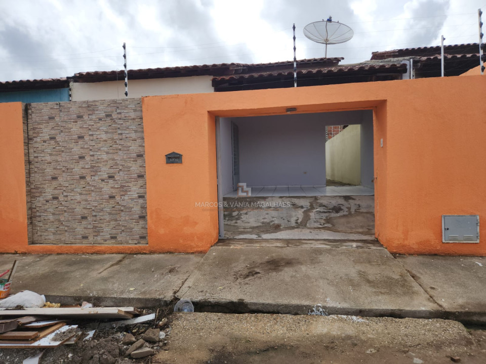 Imagens do imóveis Casa com 3/4 sendo um suite, garagem, sala, cozinha, área de serviço