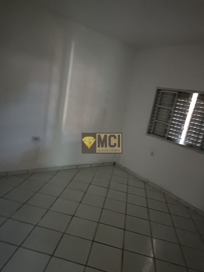 Imagens do imóveis CASA COM 3 DORMITÓRIOS