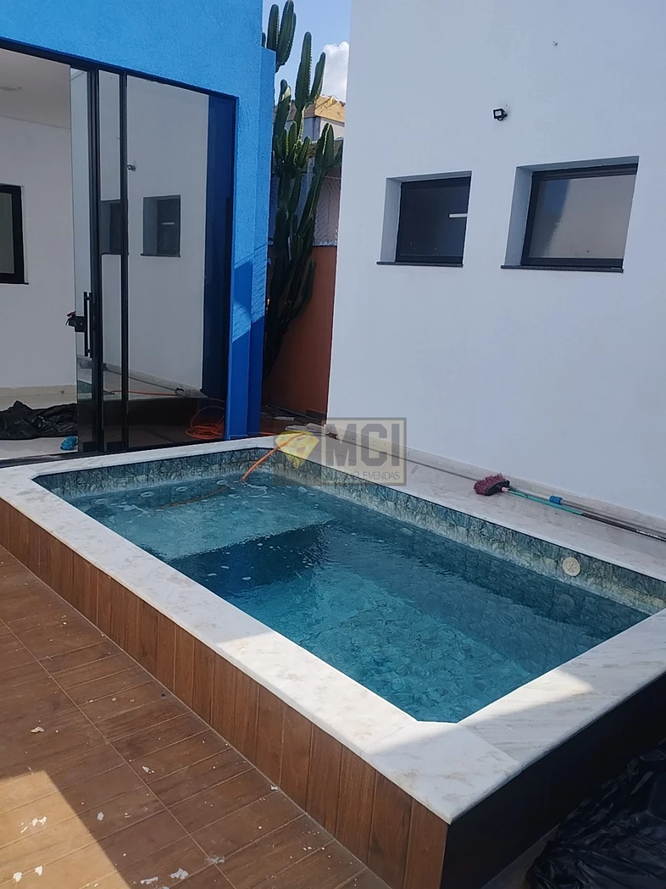 Imagens do imóveis CASA MONTERREY - MONTE MOR