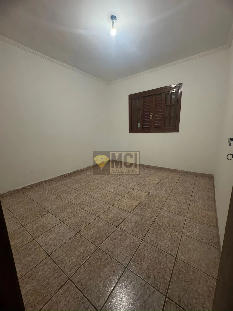 Imagens do imóveis CASA 4 DORMITORIOS A VENDA- CAMPINAS