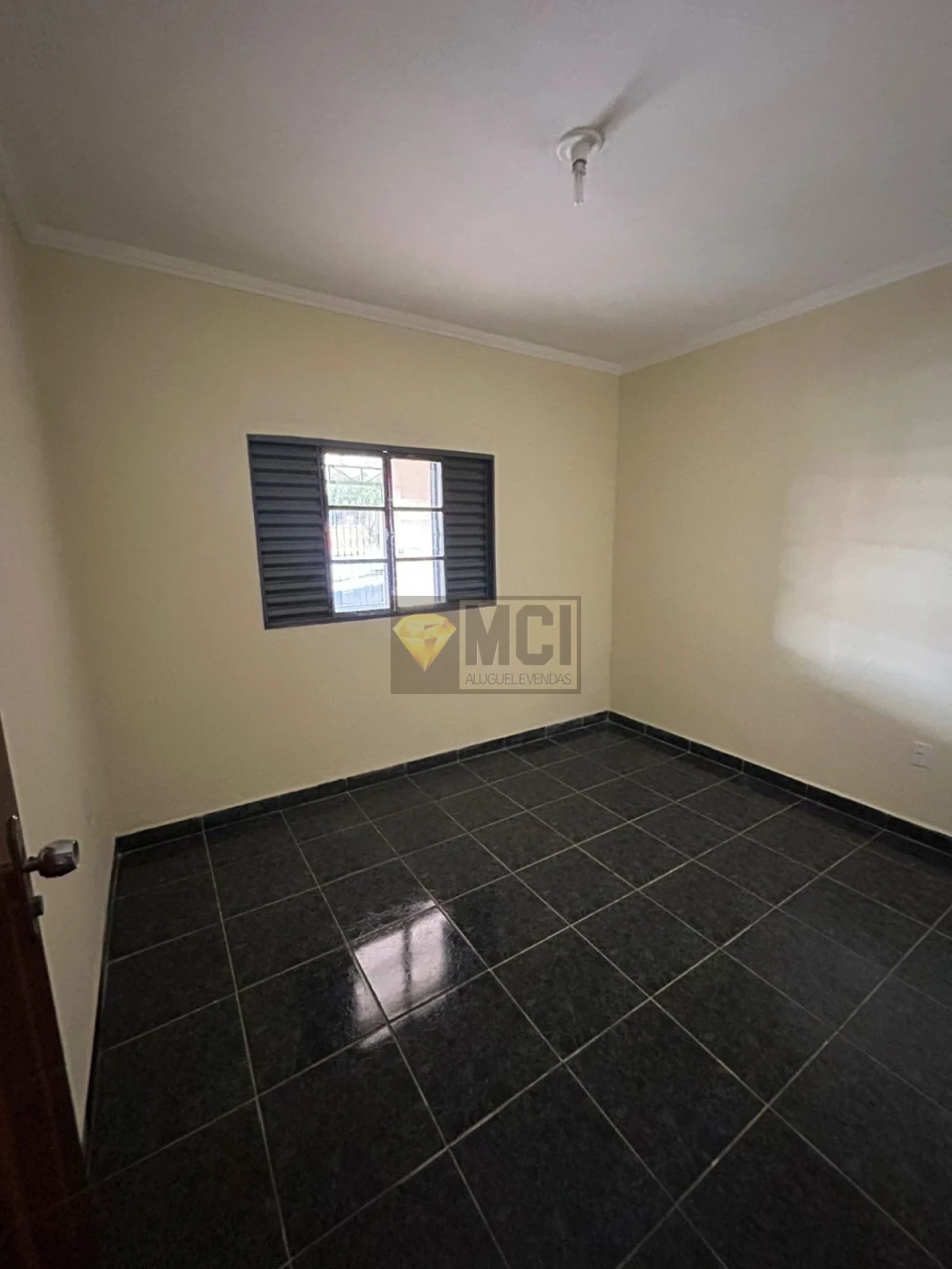 Imagens do imóveis CASA TERREA NO BAIRRO SAO PEDRO