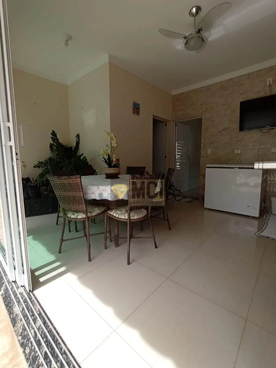 Imagens do imóveis CASA REAL PARK LOCAÇÃO E VENDA