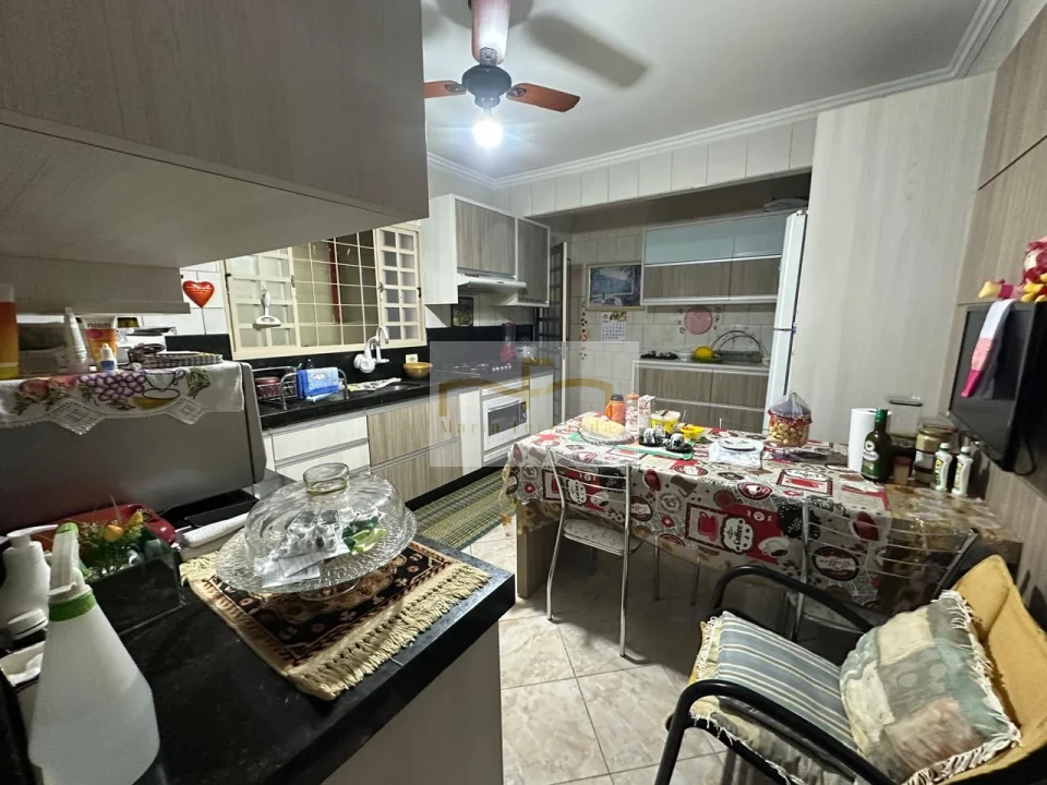 Imagens do imóveis Casa Geminada R$299 MIL Jd. São Tomas Londrina