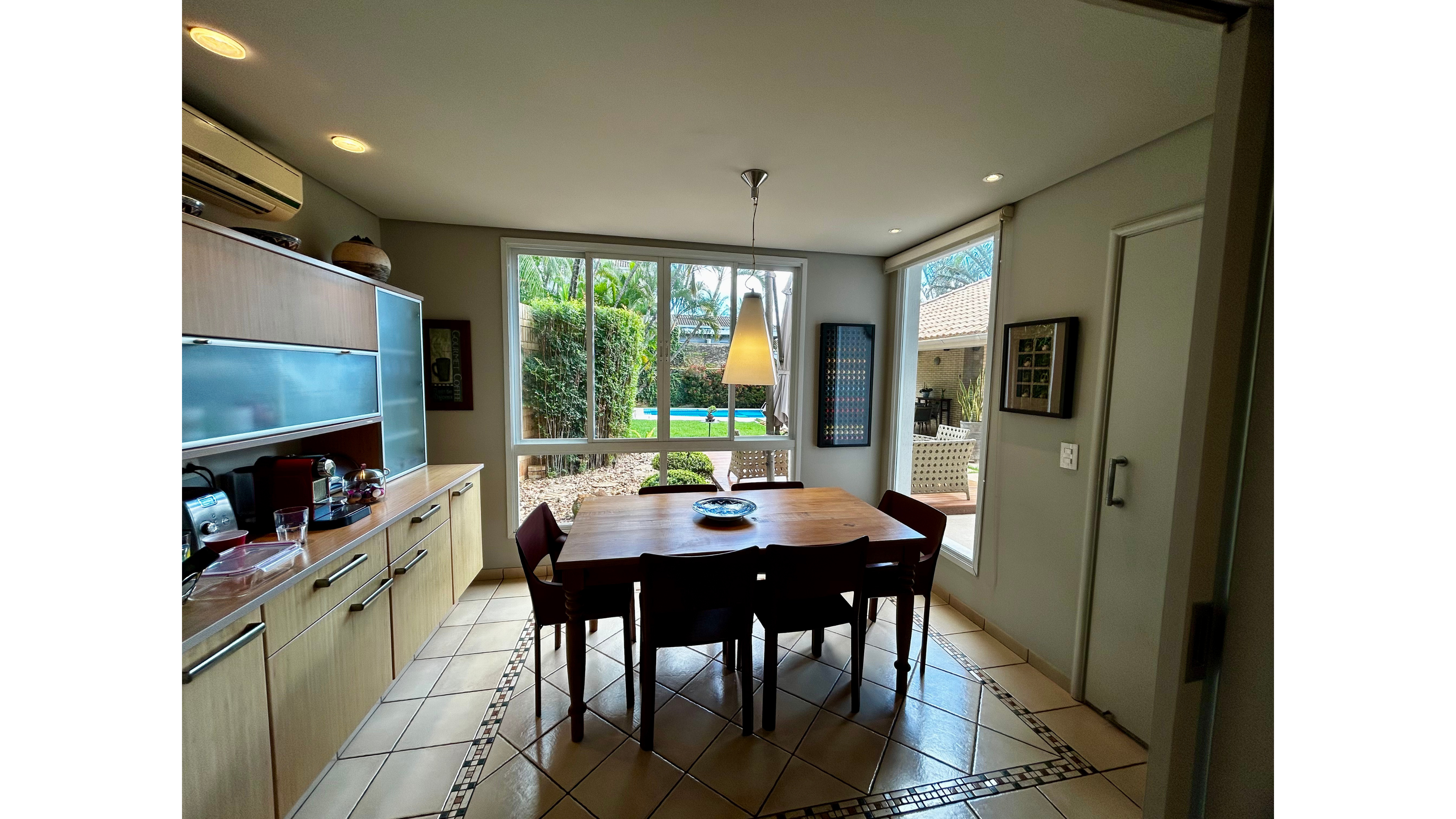 Imagens do imóveis Casa com 4 dormitórios à venda, 700 m² por R$ 3.850.000,00 - Condomínio Recanto Pitanguá - Londrina/PR