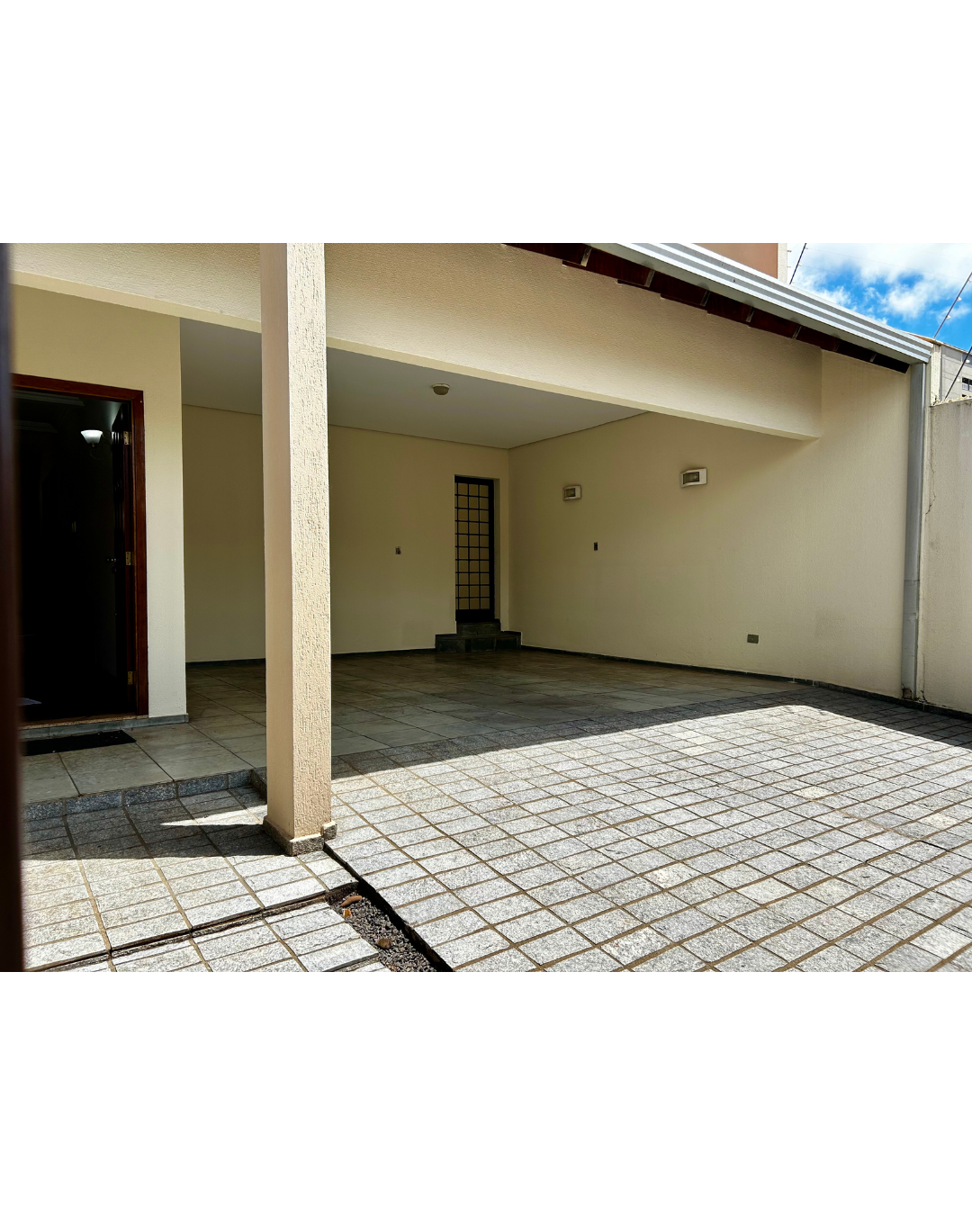 Imagens do imóveis Casa com 4 dormitórios à venda, 330 m² por R$ 1.550.000,00 - Próximo ao Lago - Monções - Londrina/PR