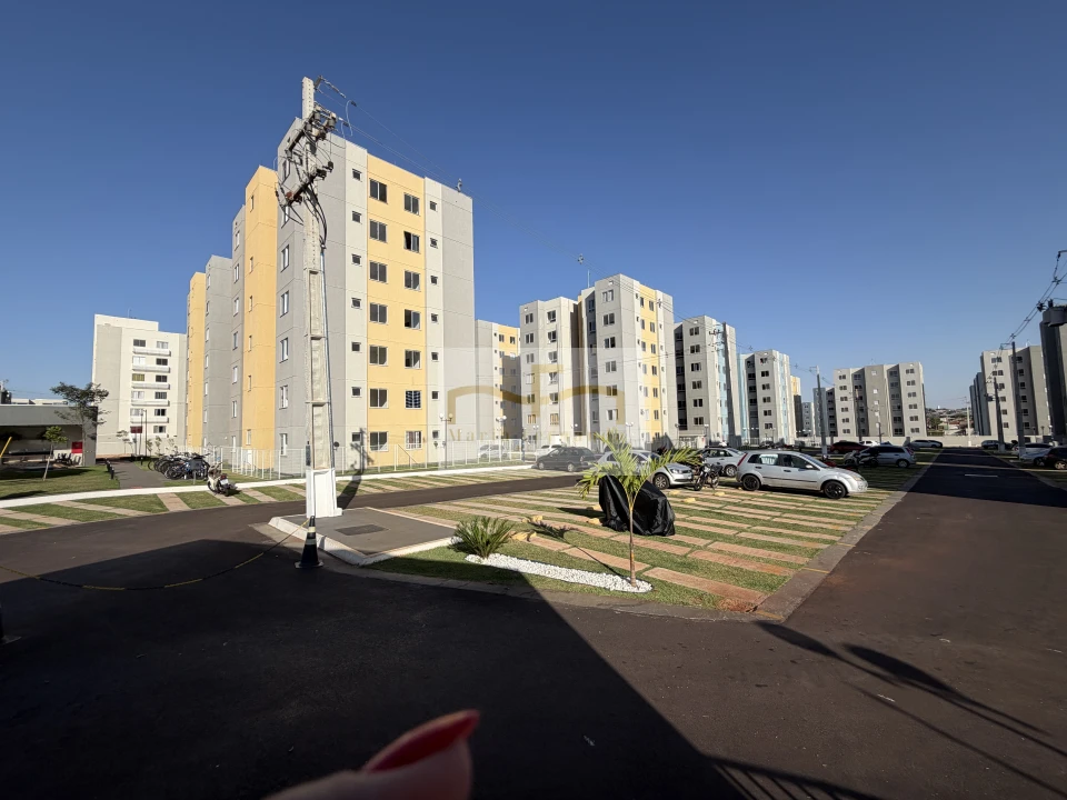 Imagens do imóveis Apartamento para alugar, 38m por R$800,00 - Jd Maria Celina