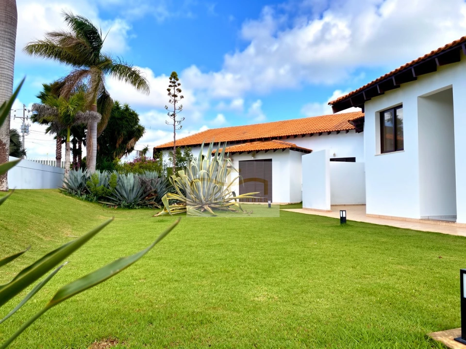 Imagens do imóveis Casa com 3 quartos para locação, 3000m² por R$12.000,00 - Condomínio Estancia Bom Tempo - Londrina/PR