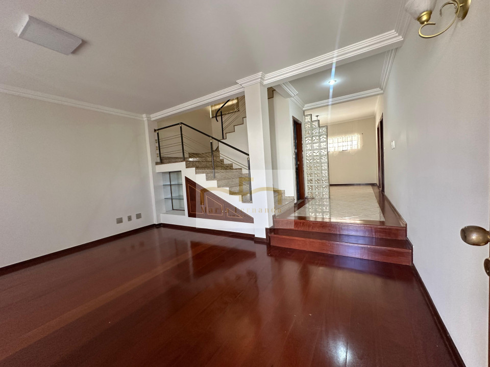 CASA - SOBRADO - PRÓXIMA AO LAGO Imagens do imóveis CASA - SOBRADO - PRÓXIMA AO LAGO