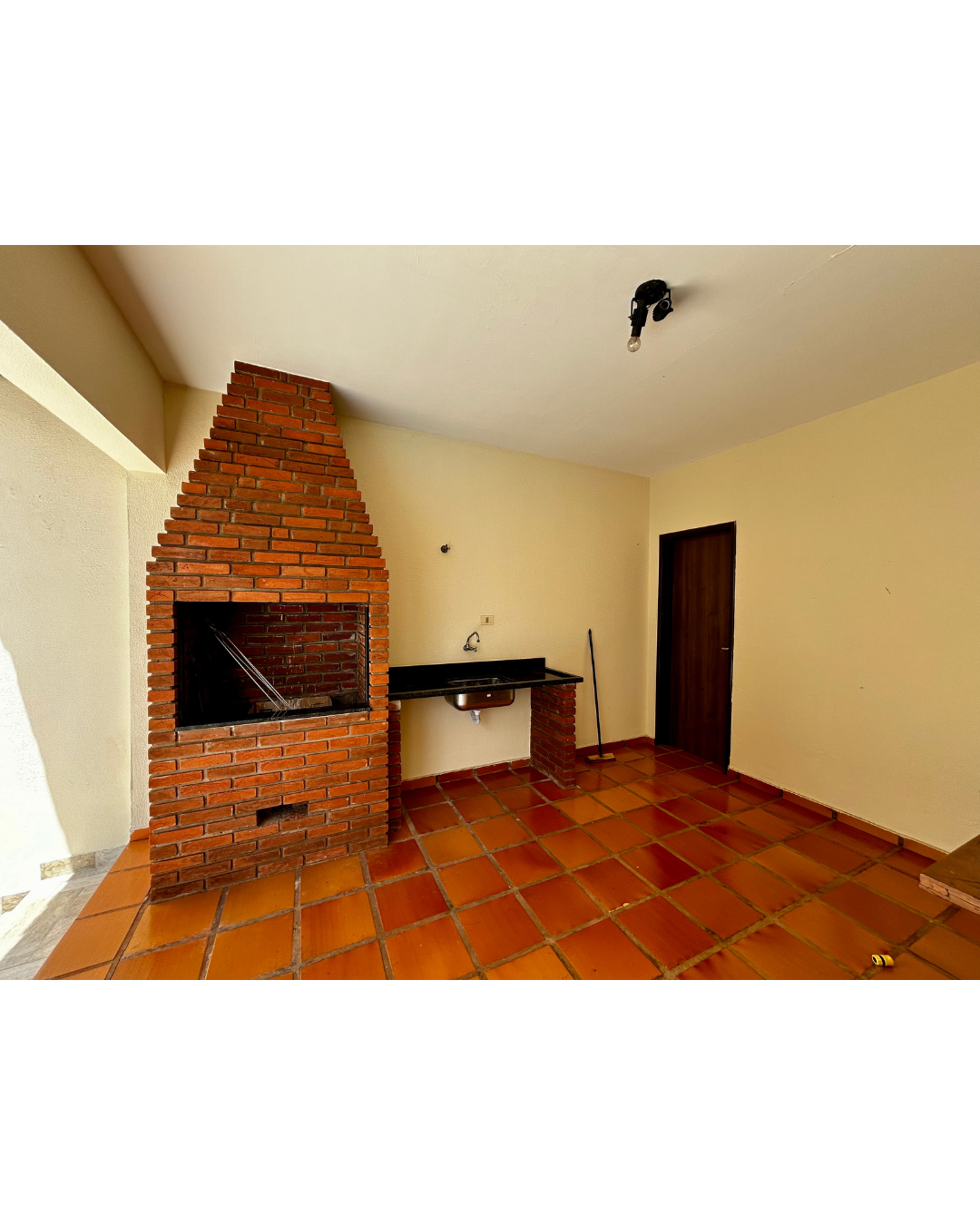 Imagens do imóveis Casa com 4 dormitórios à venda, 330 m² por R$ 1.550.000,00 - Próximo ao Lago - Monções - Londrina/PR