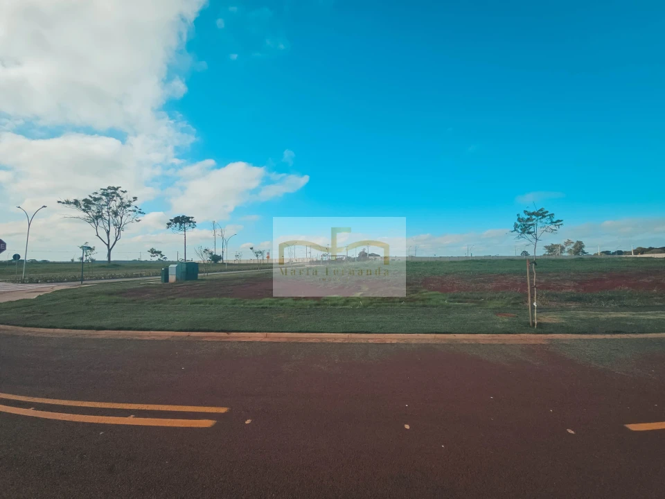 Imagens do imóveis Terreno Parte alta do condominio - 490m² - R$1.127.000,00 - Zona Sul Londrina - Paraná - Alto Padrão