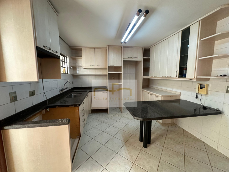 CASA - SOBRADO - PRÓXIMA AO LAGO Imagens do imóveis CASA - SOBRADO - PRÓXIMA AO LAGO