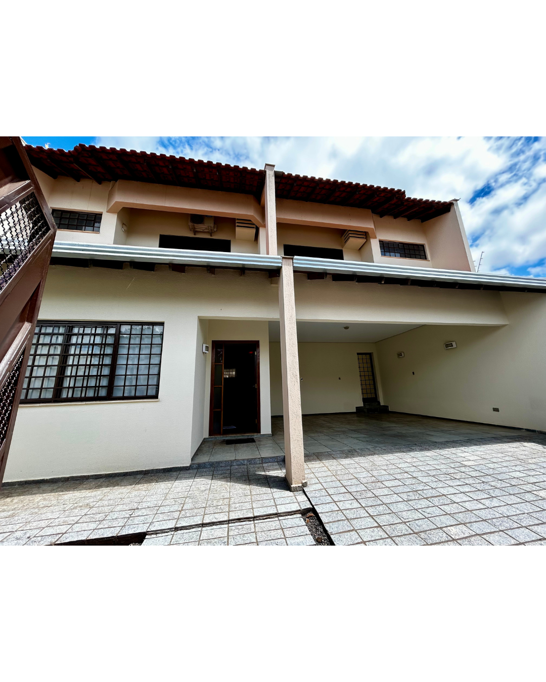 Imagens do imóveis Casa com 4 dormitórios à venda, 330 m² por R$ 1.550.000,00 - Próximo ao Lago - Monções - Londrina/PR