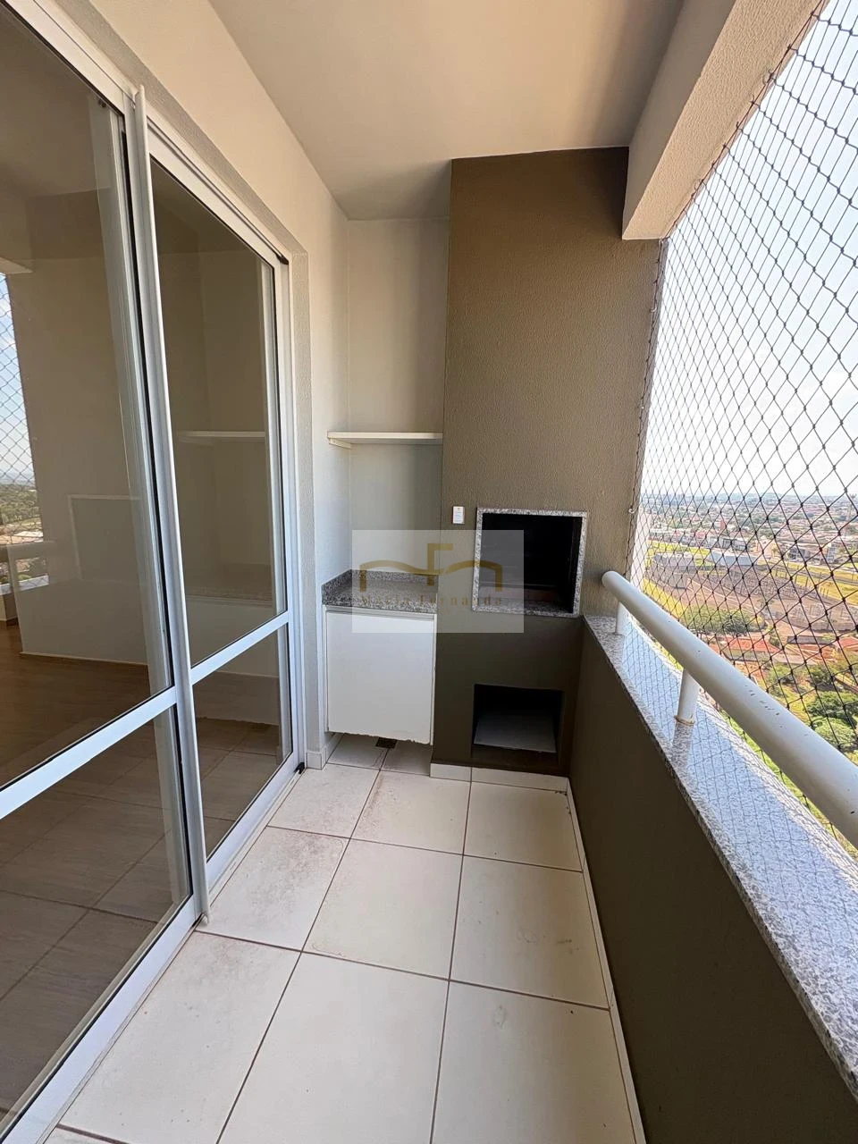 Imagens do imóveis APARTAMENTO SEMI MOBILIADO LINDO - JD AURORA - SOLAR ALTA VISTA PARA LOCAÇÃO -  LONDRINA PR