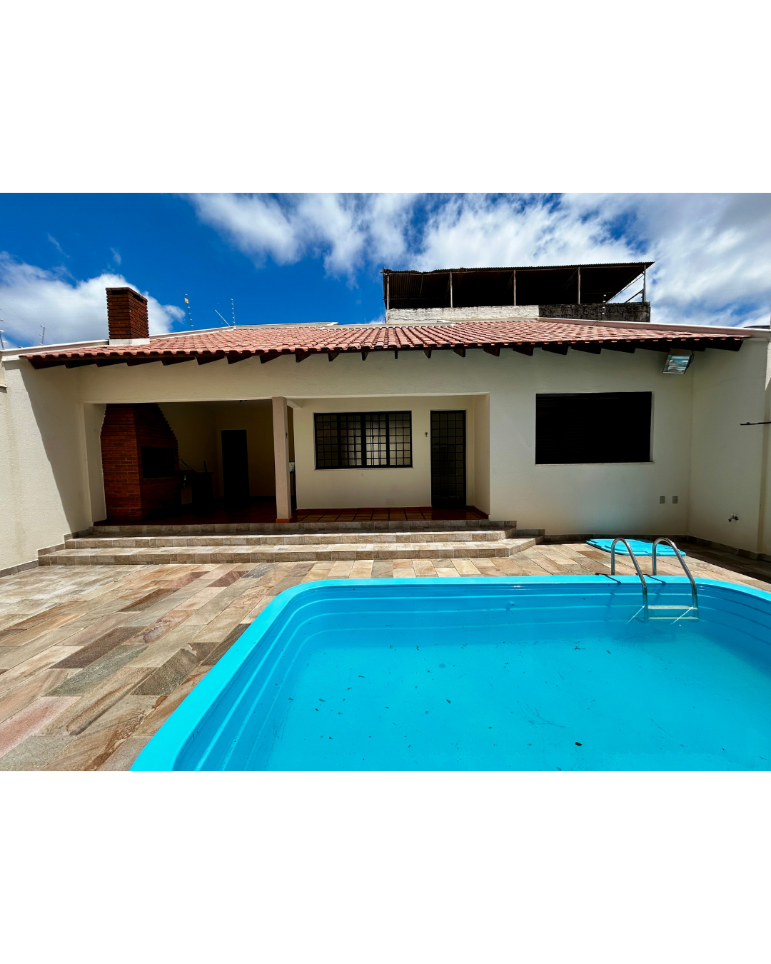 Imagens do imóveis Casa com 4 dormitórios à venda, 330 m² por R$ 1.550.000,00 - Próximo ao Lago - Monções - Londrina/PR