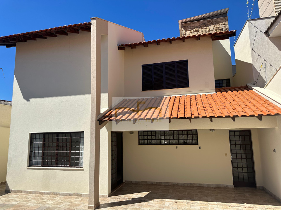 CASA - SOBRADO - PRÓXIMA AO LAGO Imagens do imóveis CASA - SOBRADO - PRÓXIMA AO LAGO