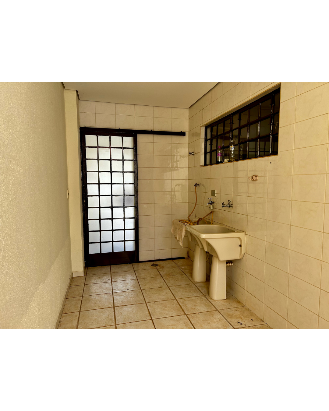 Imagens do imóveis Casa com 4 dormitórios à venda, 330 m² por R$ 1.550.000,00 - Próximo ao Lago - Monções - Londrina/PR