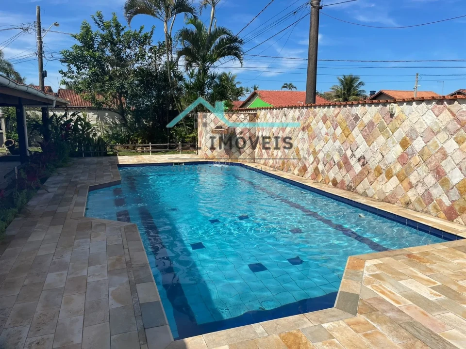 Imagens do imóveis Excelente casa térrea próximo à praia