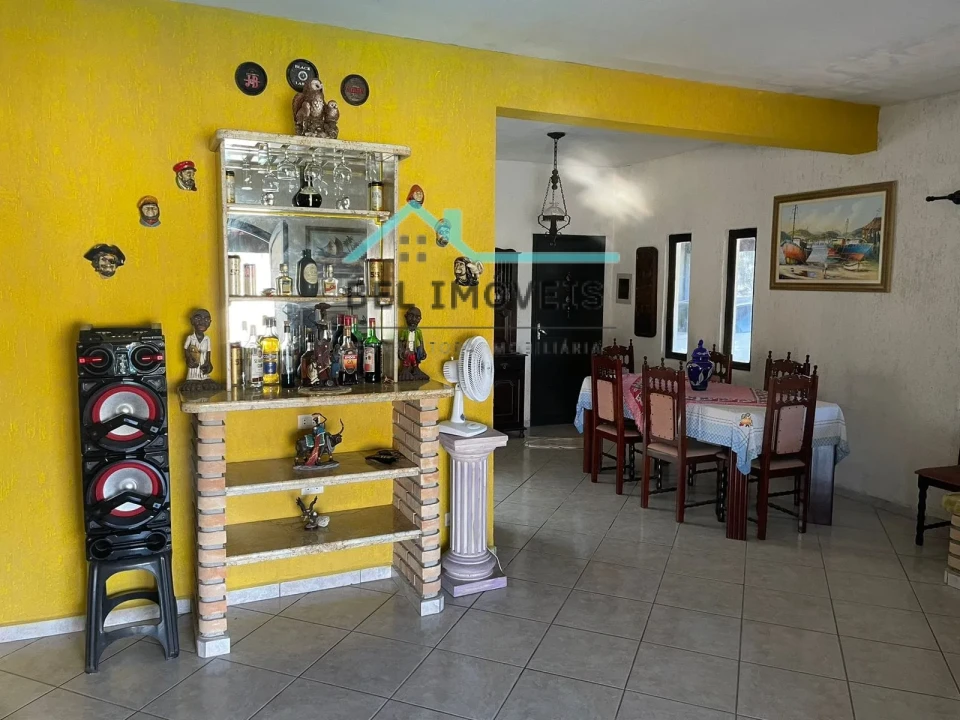 Imagens do imóveis Excelente casa térrea próximo à praia