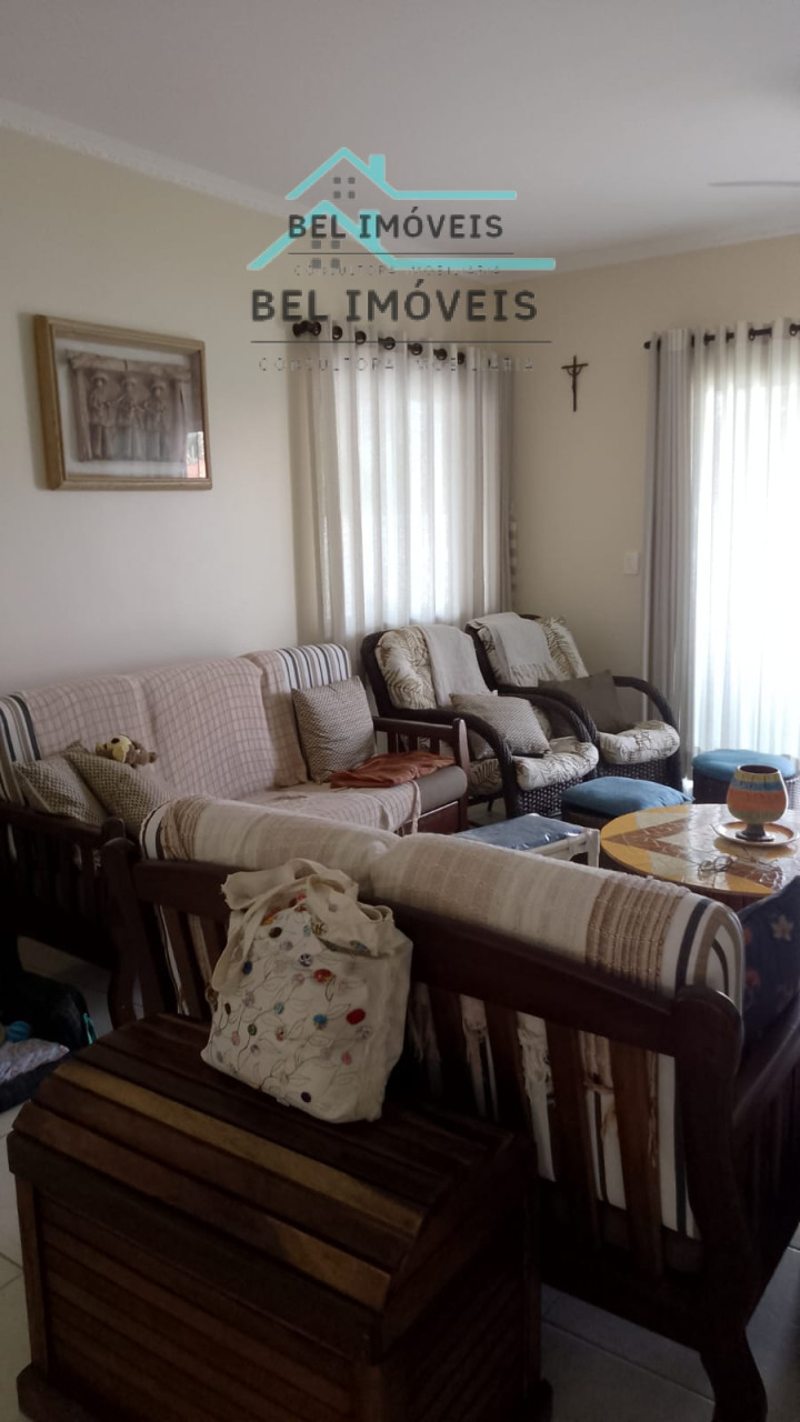 Imagens do imóveis MAGNÍFICA CASA TÉRREA / ESTUDAMOS PERMUTA