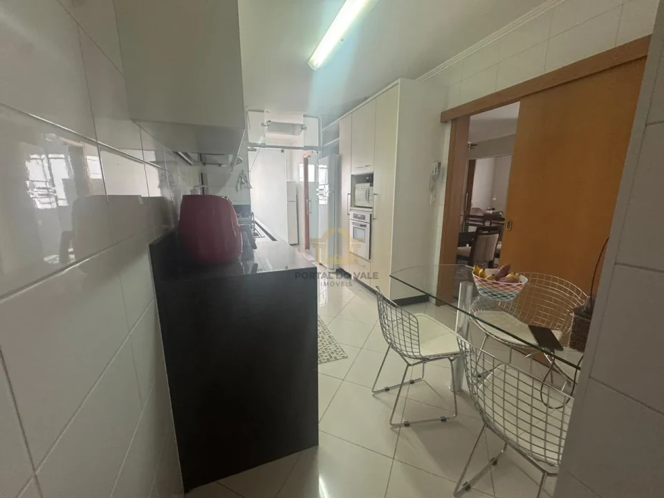Apartamento Mobiliado 4 Dormitórios Suíte Jardim Aquarius