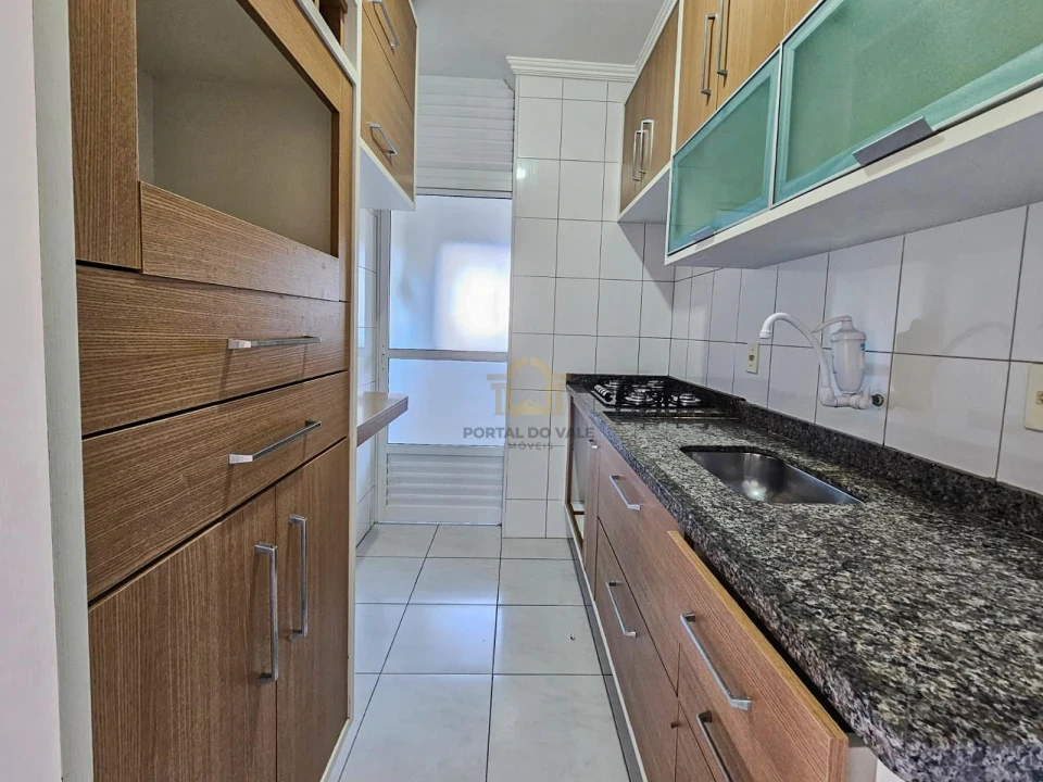 Imagens do imóveis Apto com armários 2 Dorms(suíte) / Sacada - Bosque Eucaliptos