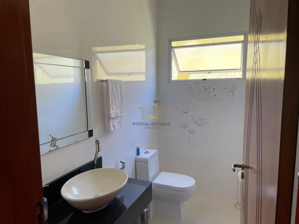 Imagens do imóveis Sobrado de Lote Inteiro no Vista Verde