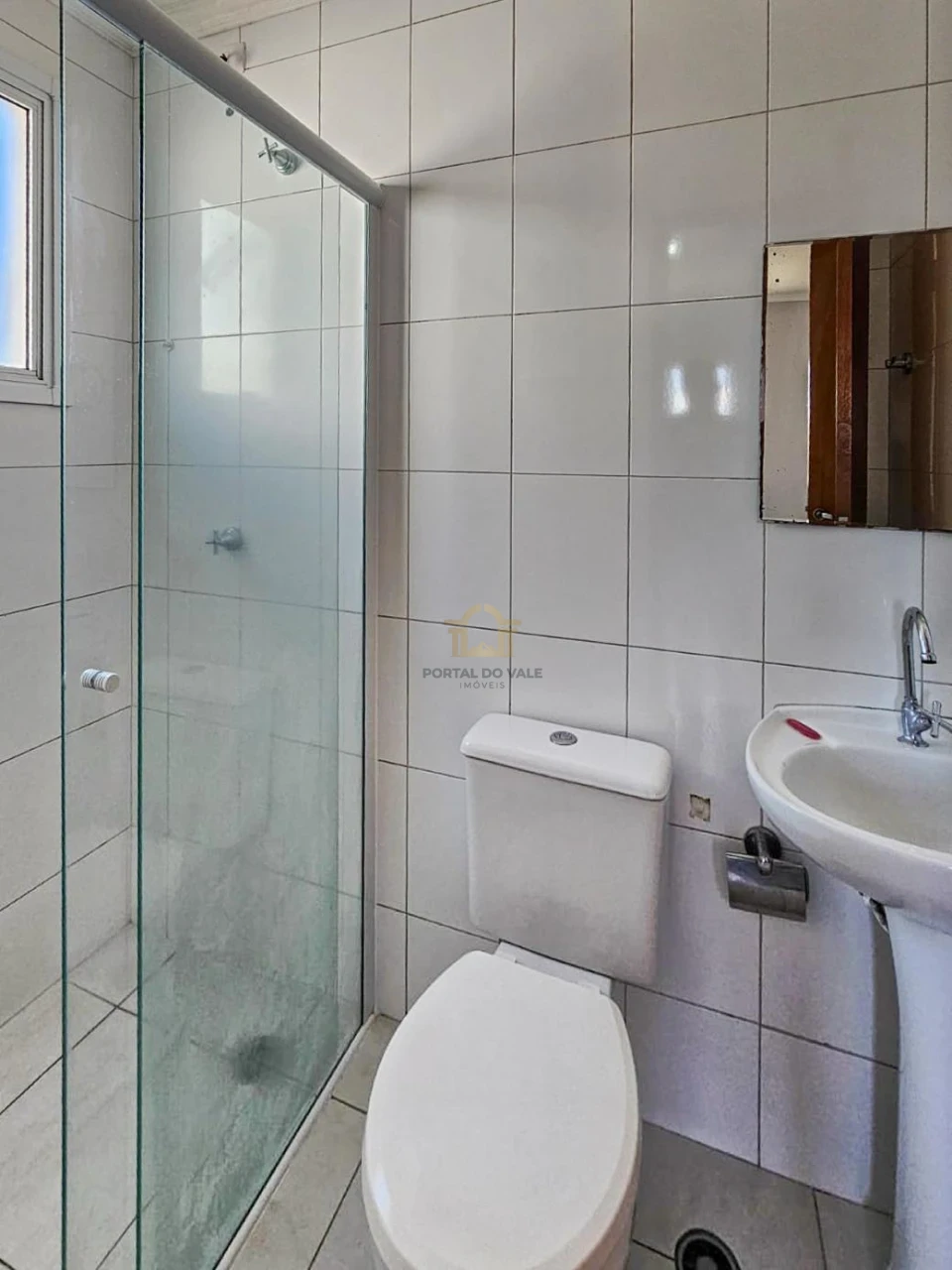 Imagens do imóveis Apto com armários 2 Dorms(suíte) / Sacada - Bosque Eucaliptos