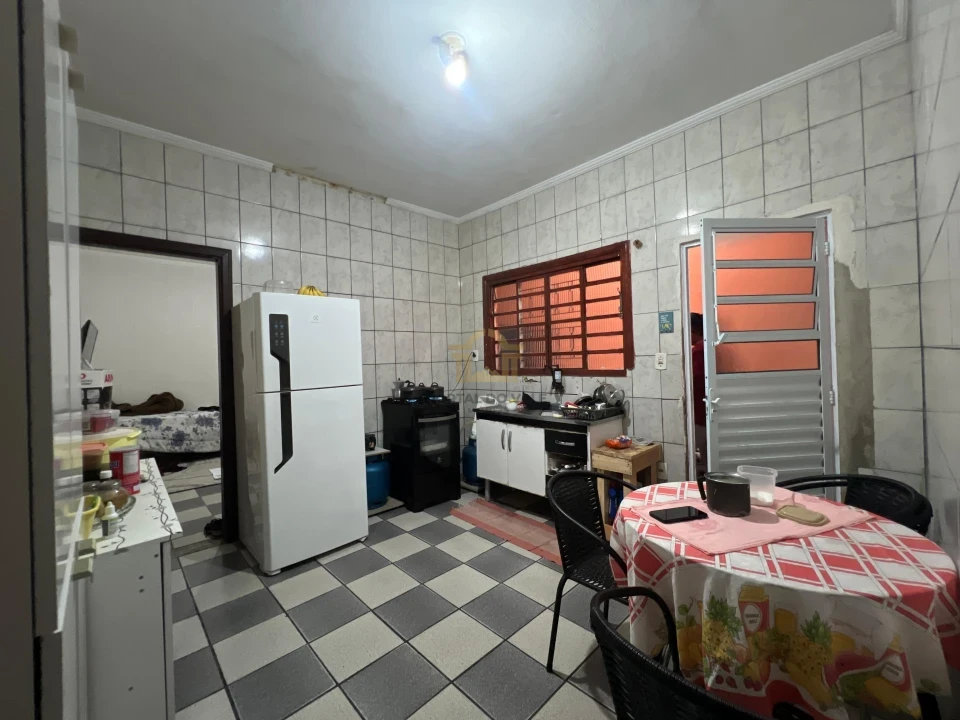 Imagens do imóveis Casa 2 Dorms / 2 vagas - Campos de São José