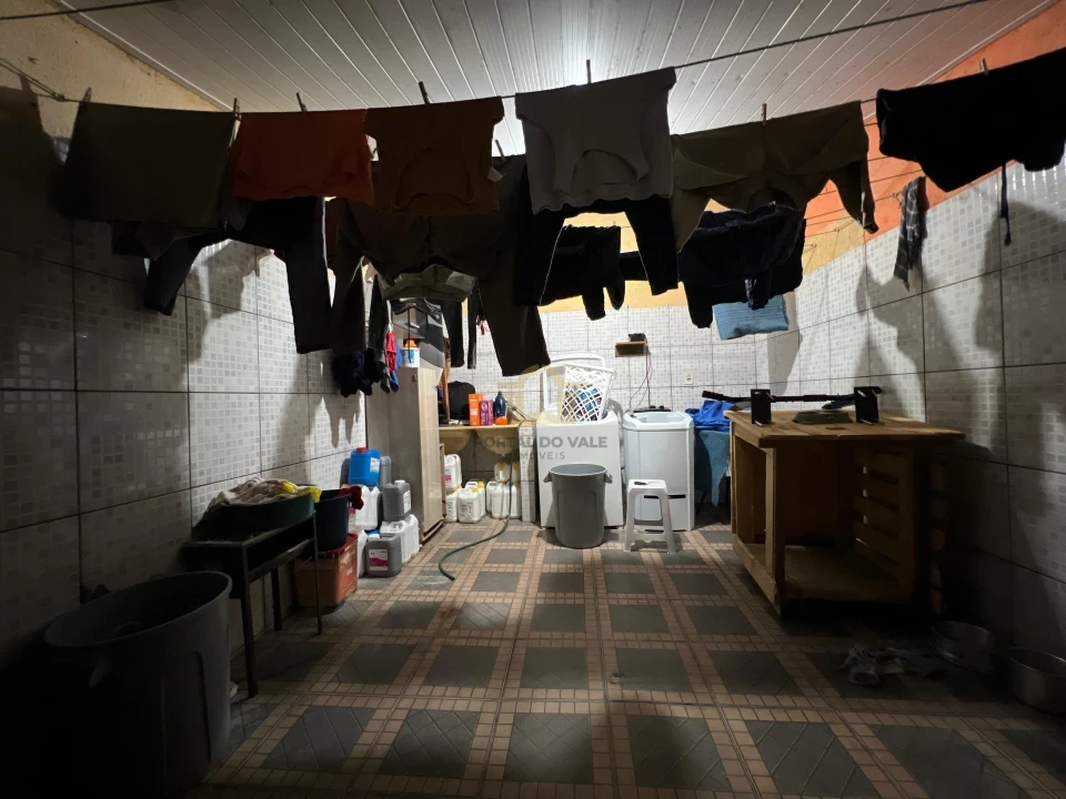 Imagens do imóveis Casa 2 Dorms / 2 vagas - Campos de São José