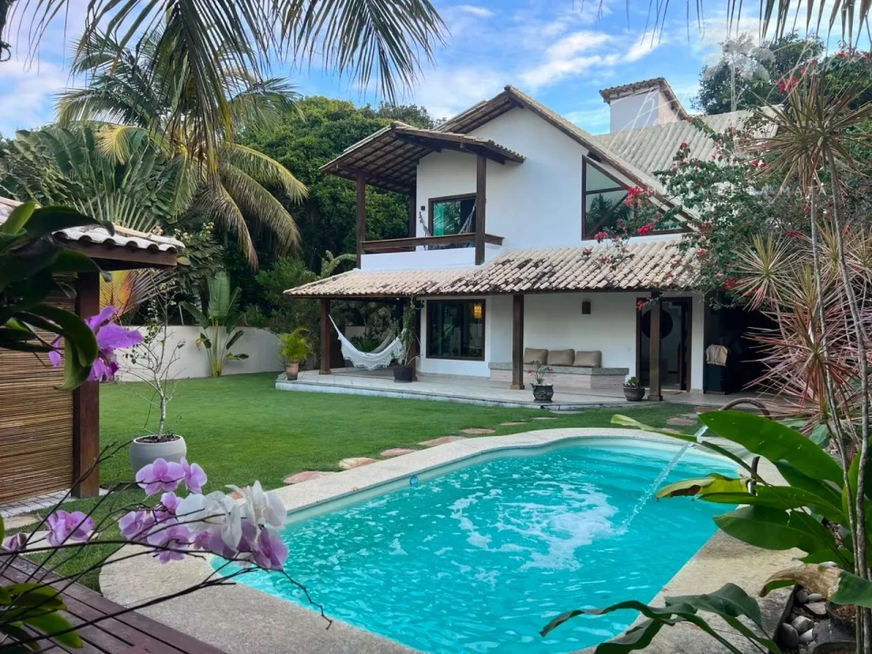 Imagens do imóveis CASA COM 4 SUITES E PISCINA NO RESIDENCIAL  CORAIS DE ARRAIAL