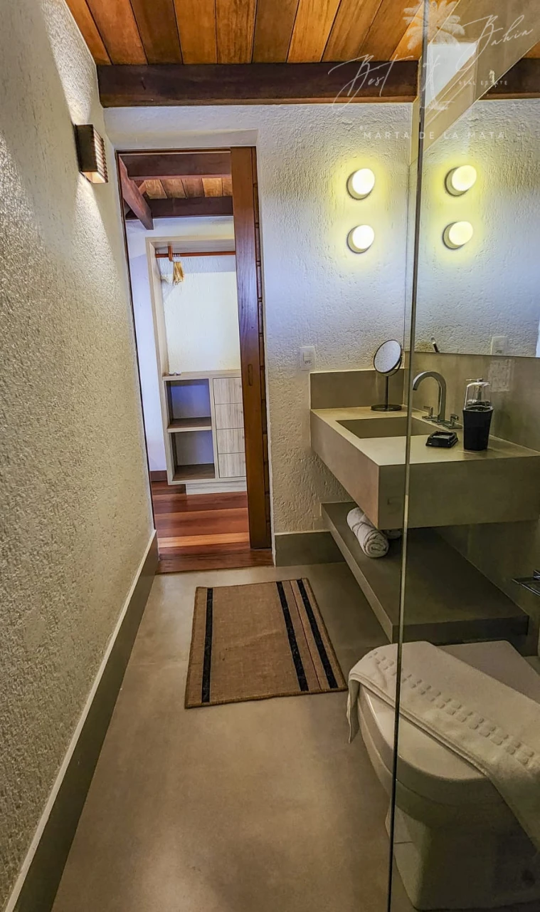 Imagens do imóveis CASA DE 4 SUITES EM CONDOMINO PÉ NA AREIA COM AREA DE LAZER COM PISCINA, ACADEMIA E RESTAURANTE