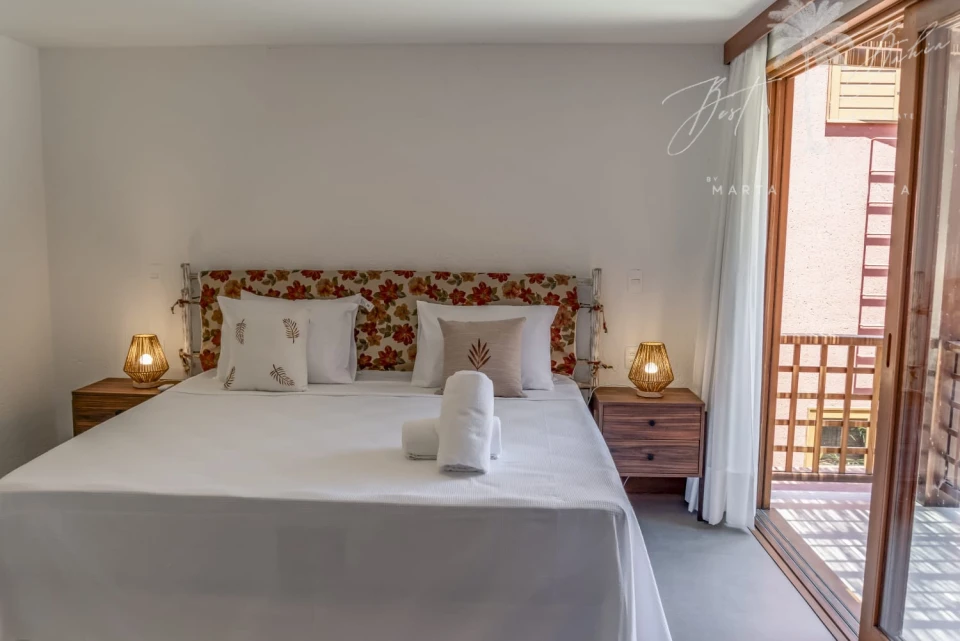 Imagens do imóveis ESTILOSA CASA DE 6 SUITES EM CONDOMINIO DE LUXO PE NA AREIA