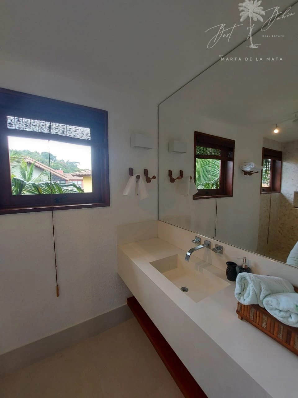 Imagens do imóveis CASA COM 4 SUITES NO MELHOR  CONDOMÍNIO PÉ NA AREIA EM ARRAIAL D' AJUDA