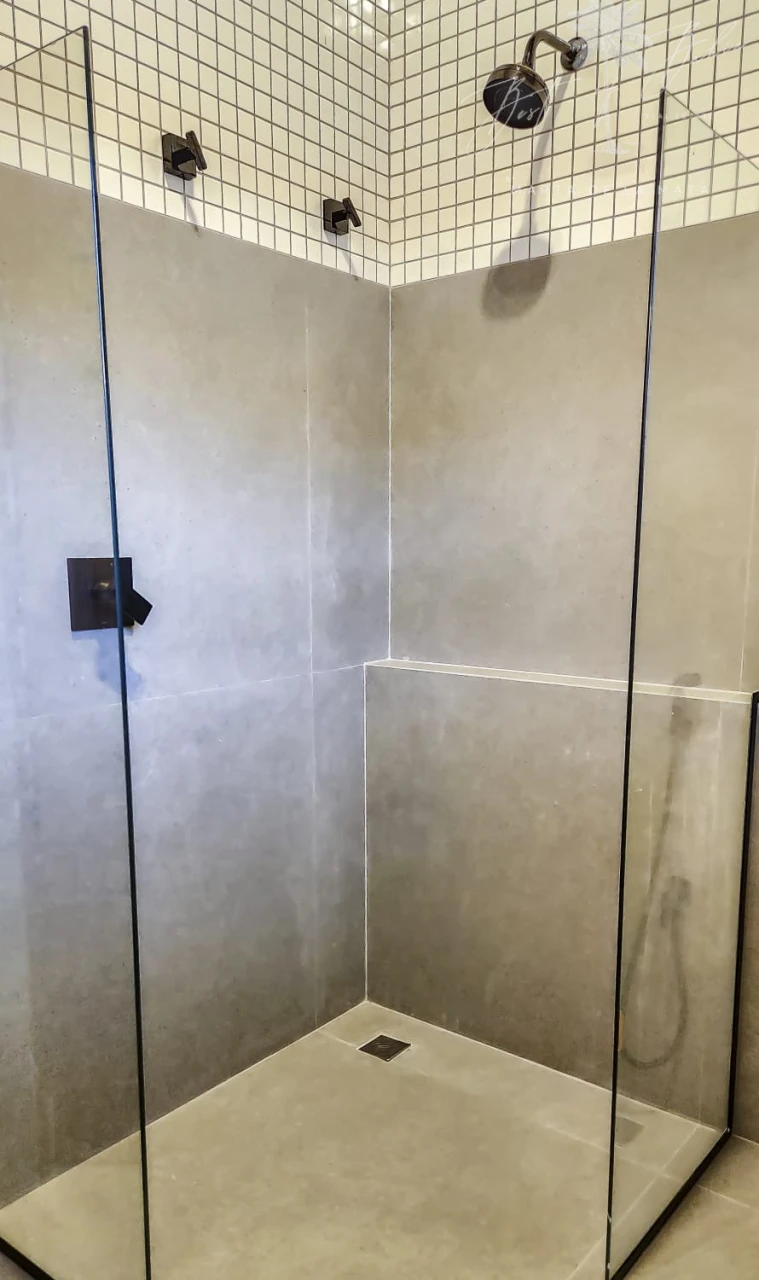 Imagens do imóveis CASA DE 7 SUITES EM CONDOMINO PE NA AREIA