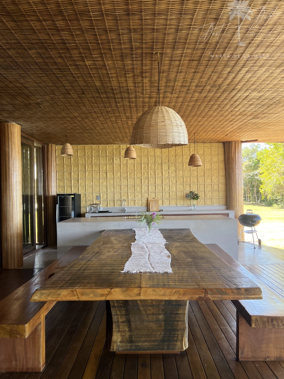 Imagens do imóveis ALUGA-SE CASA RECANTO DO MAR – 7 SUÍTES, QUADRA DE BEACH TENNIS E LAZER COMPLETO