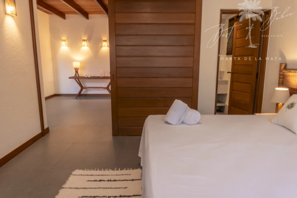 Imagens do imóveis CASA DE 7 SUITES EM CONDOMINO PE NA AREIA