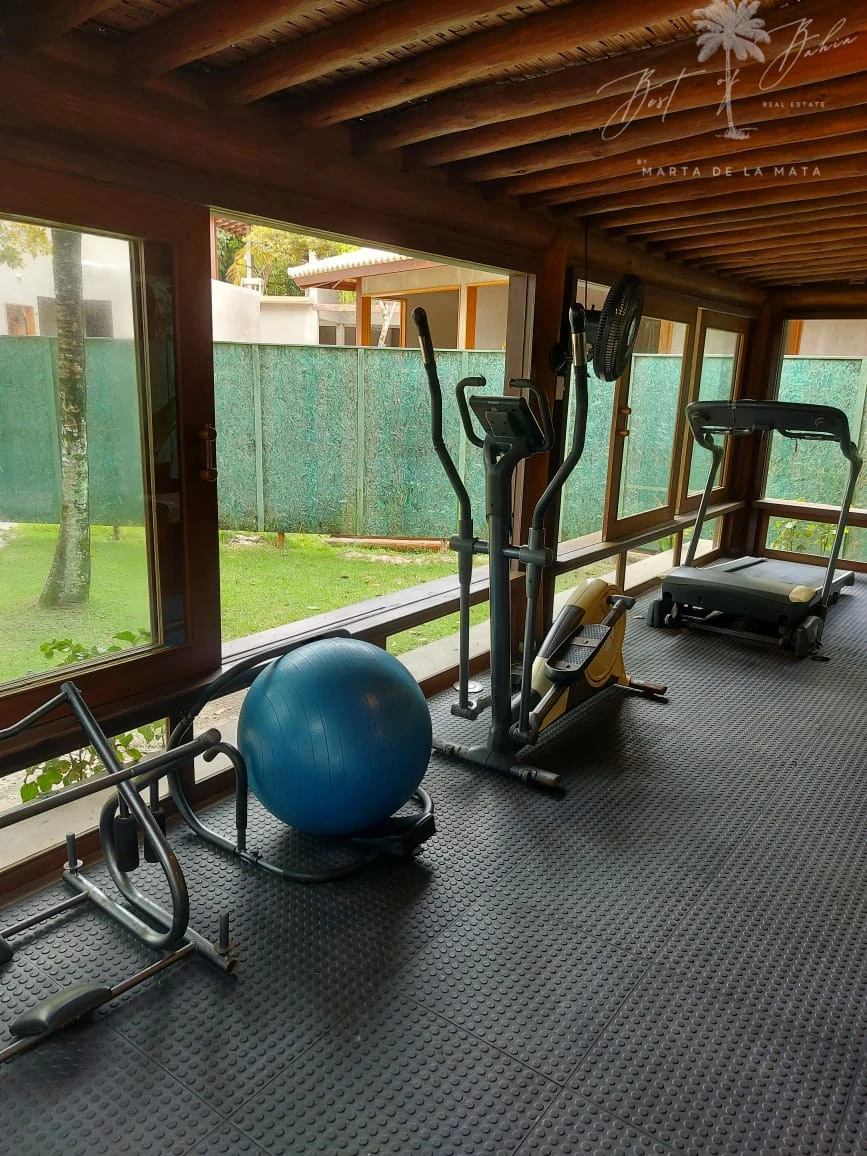 Imagens do imóveis CASA DE 7 SUITES EM CONDOMINO PE NA AREIA