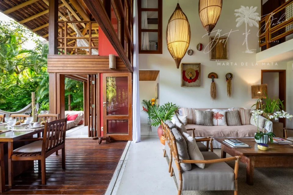Imagens do imóveis ESPETACULAR CASA NO TERRA VISTA: 4 SUÍTES E CAMPO DE GOLFE
