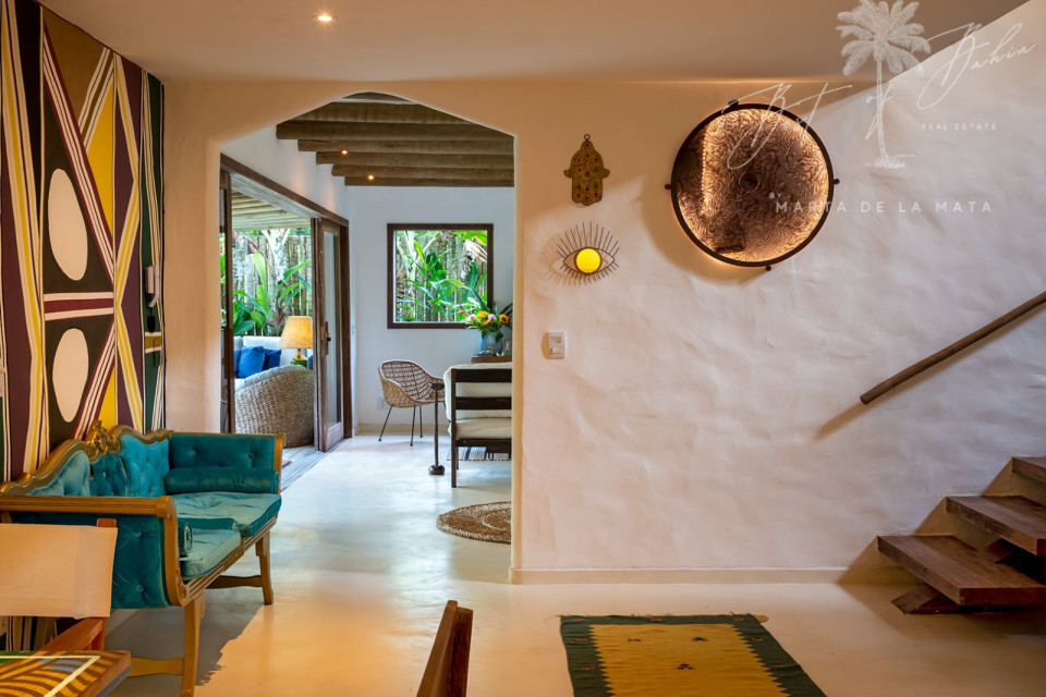 Imagens do imóveis CASA DE TEMPORADA COM ESSÊNCIA TROPICAL, COM 4 SUÍTES, EM TRANCOSO, A POUCOS MINUTOS DO QUADRADO